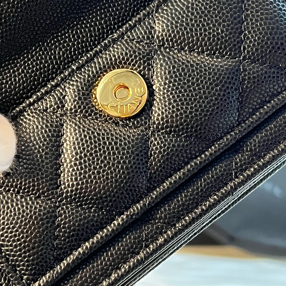 CHANEL Black Caviar Twin Pocket Quilted CAVIAR WOC - Picture 5 of 16